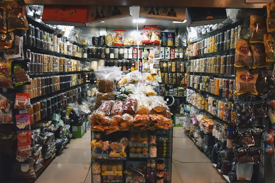昆明社区家庭清洁用品选购指南:拖把扫把与垃圾桶的实用搭配方案